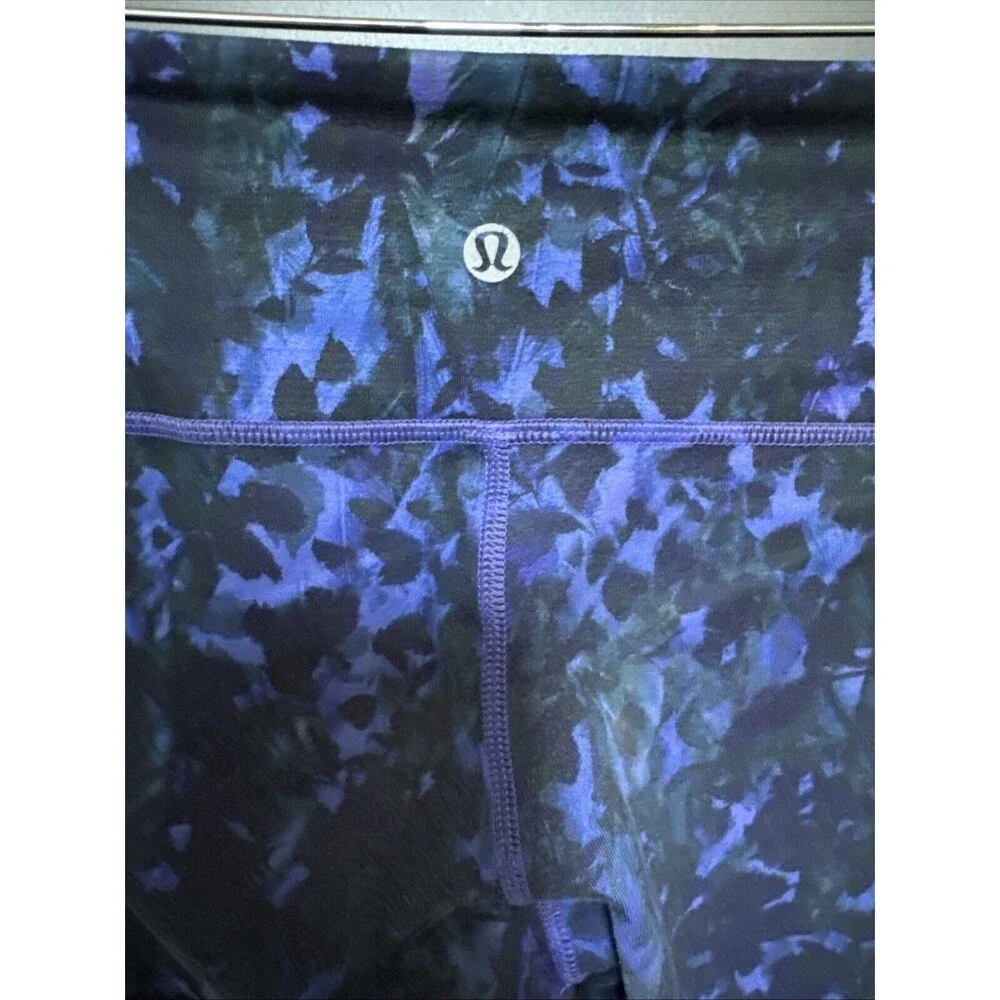 Lululemon Wunder Under Crop Leggings Sz 6 22” Multicolor Print Yoga Gym